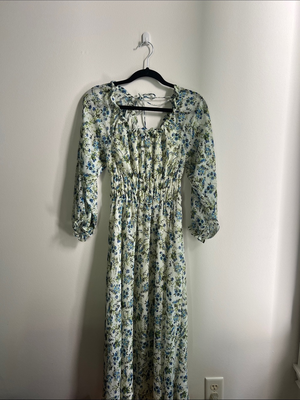 Floral Tie-Back Maxi Dress in Light Green and Blue